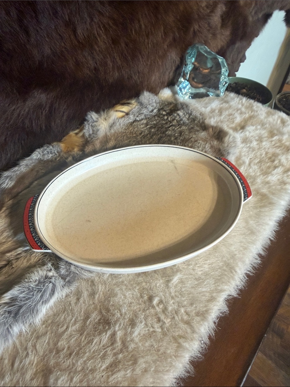 Beige Ceramic Oval Bake Dish with Red Accent Handles (UBUB)